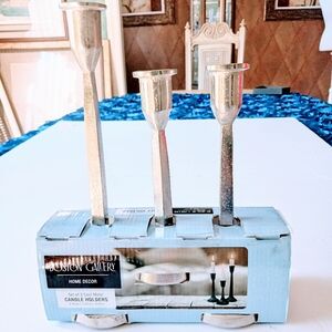 BOSTON Warehouse 3 Piece Heavy Cast Metal Candle Holder Silver